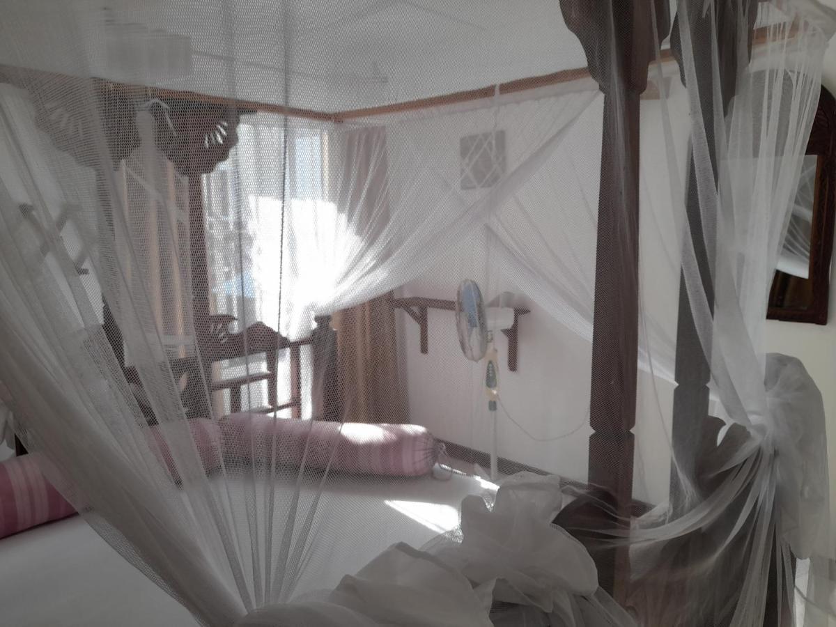 Riverman Hotel Занзибар Экстерьер фото